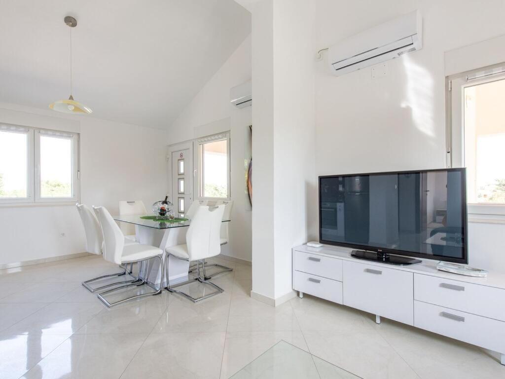 Apartmani Velic Vir Exteriér fotografie